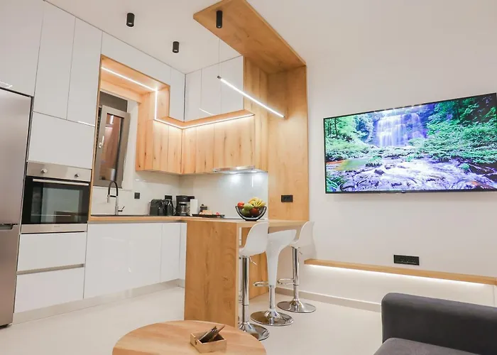 Compass Luxury Apartment