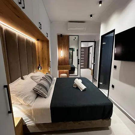 Compass Luxury דירה *